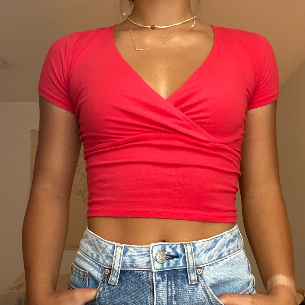 red crop top